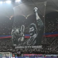 FCSB-Manchester United, văzut de presa sportivă engleză: „Atmosferă electrizantă la București”. Scenografie 3D impresionantă în memoria fostului portar al Stelei, Helmut Duckadam | AUDIO | FOTO