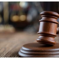 Bărbatul care l-a amenințat cu moartea pe profesorul Marcel Bartic, trimis în judecată. Craioveanul este acuzat de zeci de fapte de instigare la ură și promovoarea de doctrine antisemite | AUDIO