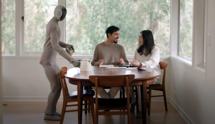 Robotul umanoid NEO Gamma spală, gătește, face curat și-ți servește cureaua: norvegienii dezvăluie tehnologia care bate filmele SF