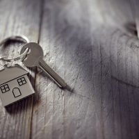 Bandă de hoți români, destructurată de autoritățile spaniole. Gruparea jefuia vile de lux în zona Madridului | AUDIO