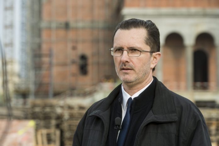 „Nu-mi amintesc de un astfel de fenomen de fanatism politico-religios până în acest moment. Este unic după 1990!”